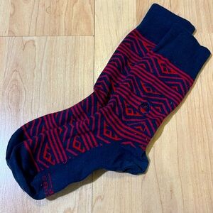 Socks by Conscious Step‎ Blue and Red Pattern Size W M/L